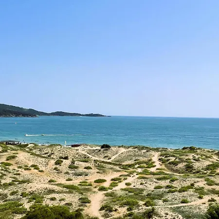Sea View Free Parking 4* Πριμόρσκο